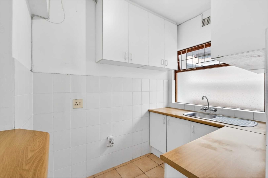 0 Bedroom Property for Sale in Sea Point Western Cape